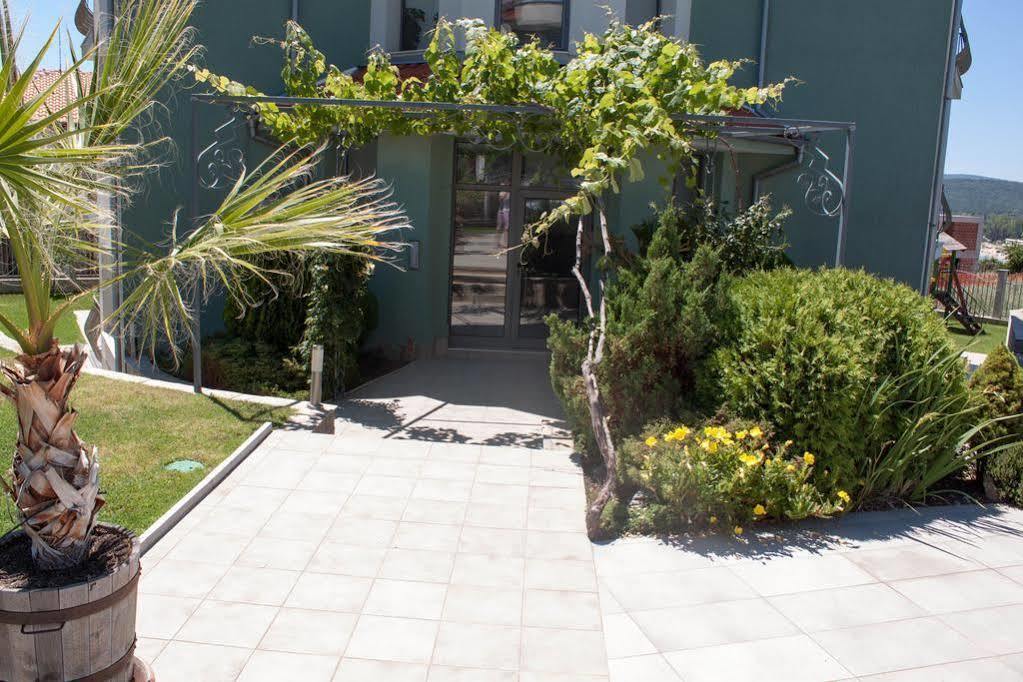 Gardenia Vacation Settlement Aparthotel Sozopol Exterior photo
