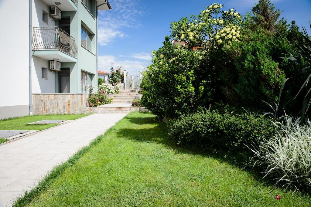 Gardenia Vacation Settlement Aparthotel Sozopol Exterior photo