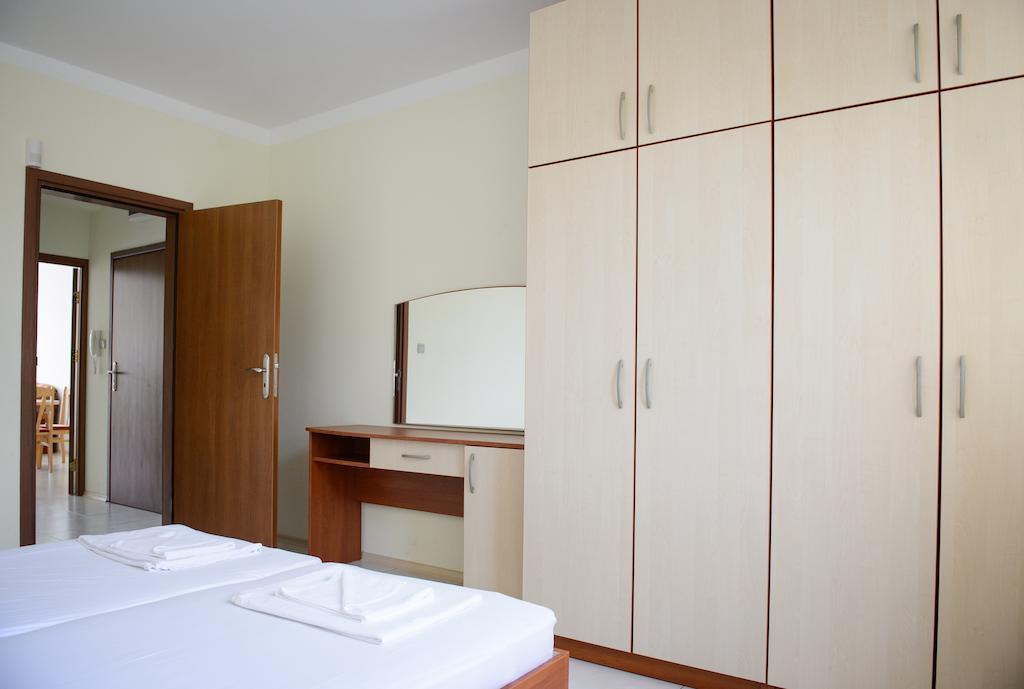 Gardenia Vacation Settlement Aparthotel Sozopol Room photo
